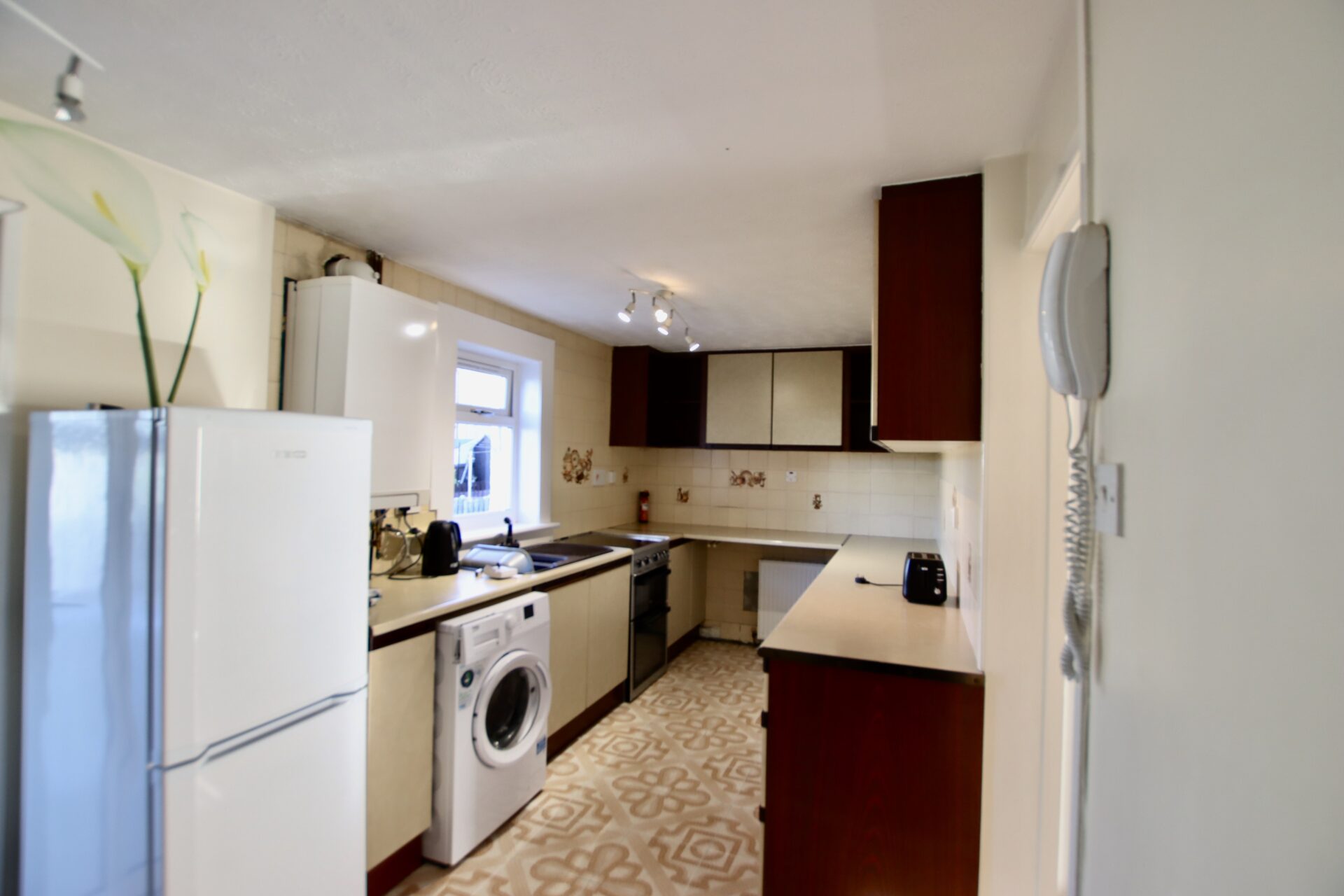 Laggan Road, Airdrie, ML6 Abode Estate Agency