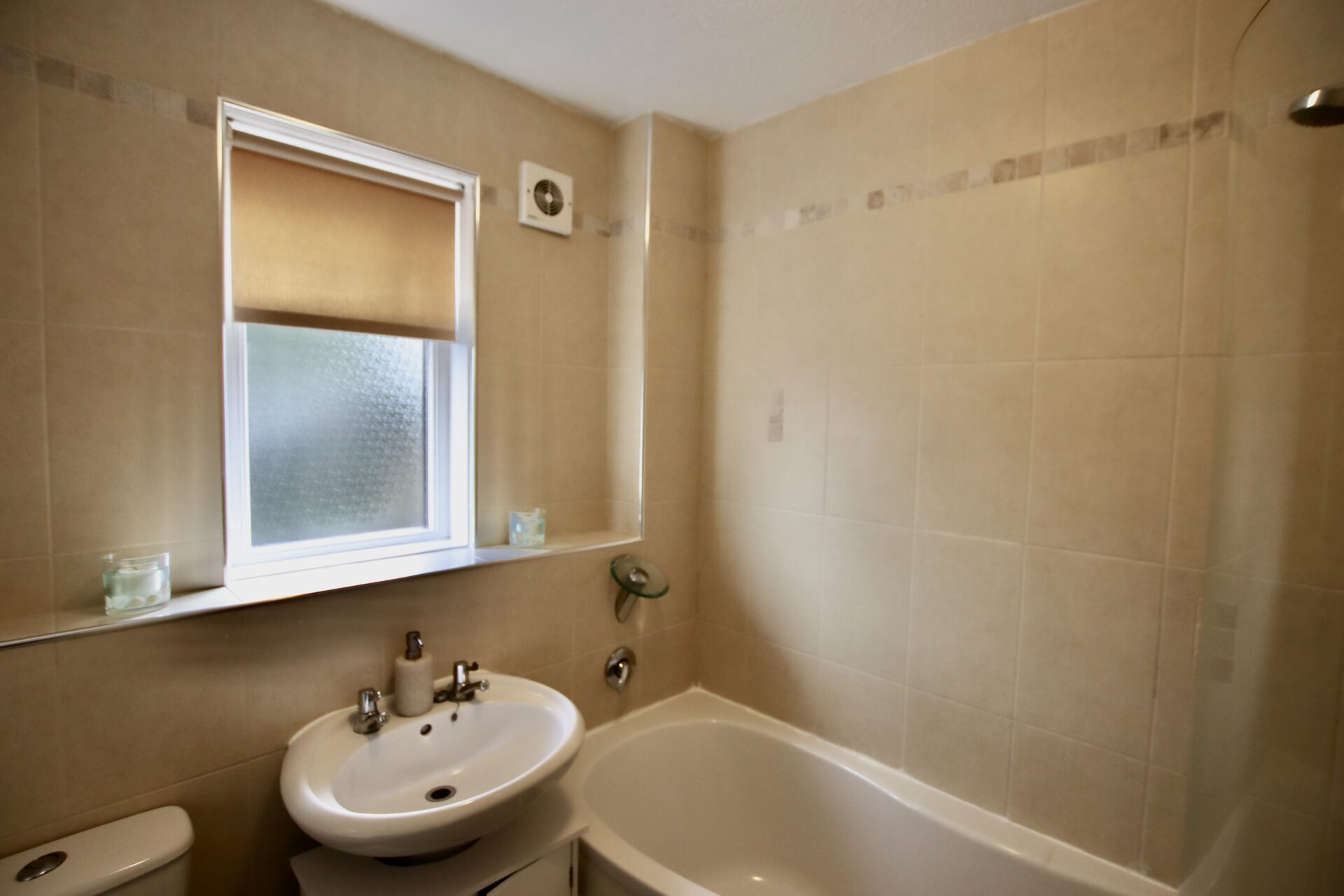 Oakdene Crescent, Newarthill, ML1 Abode Estate Agency