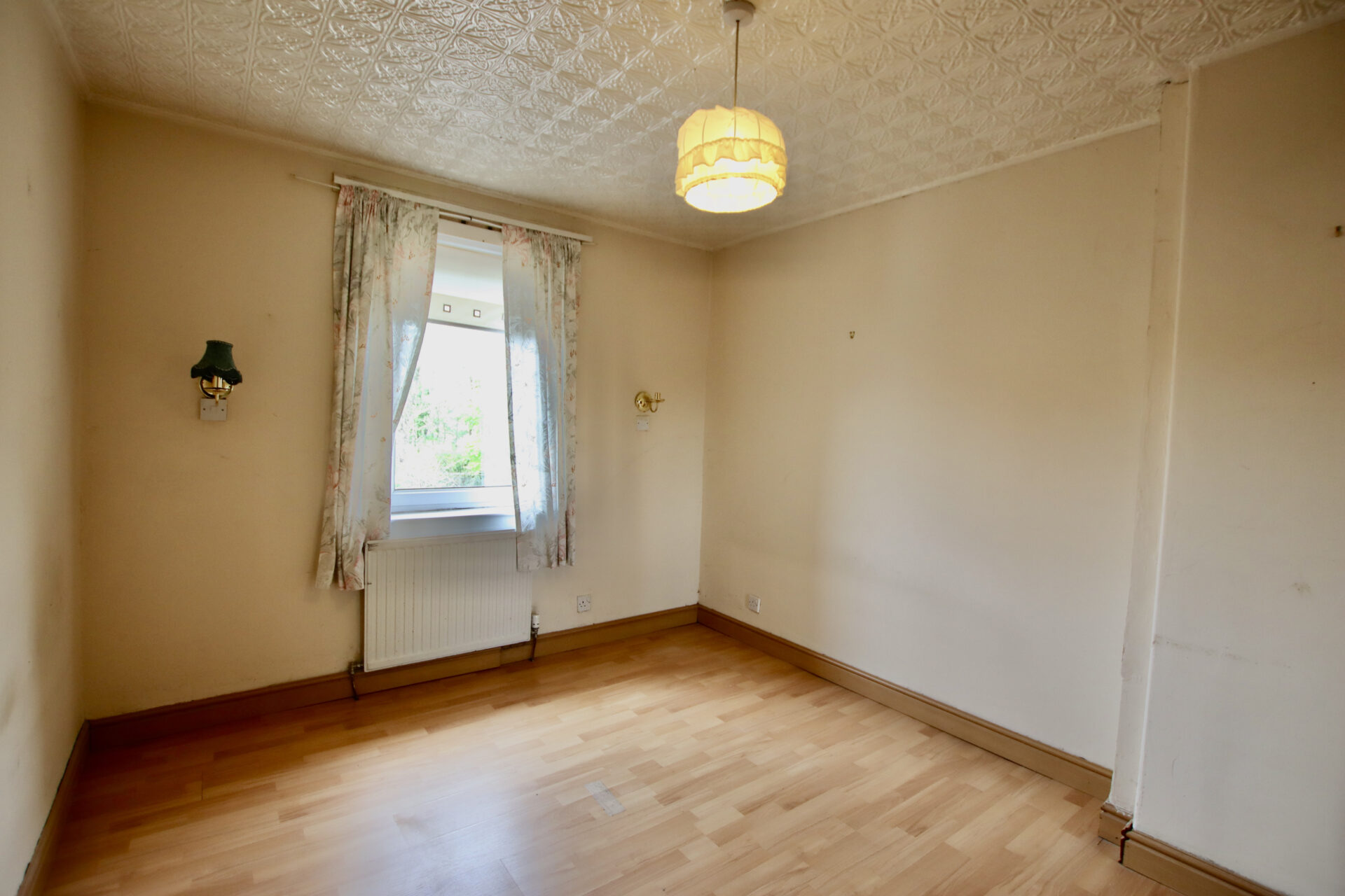 Laughland Drive, Newarthill, Motherwell, ML1 Abode Estate Agency