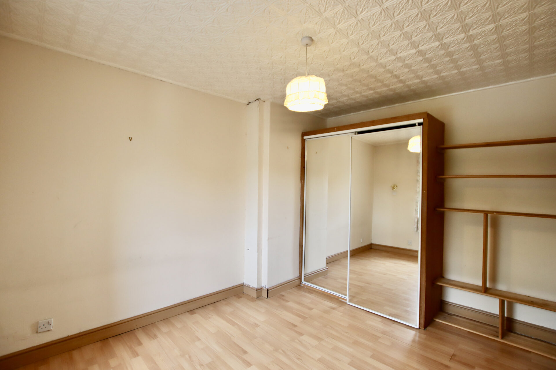 Laughland Drive, Newarthill, Motherwell, ML1 Abode Estate Agency