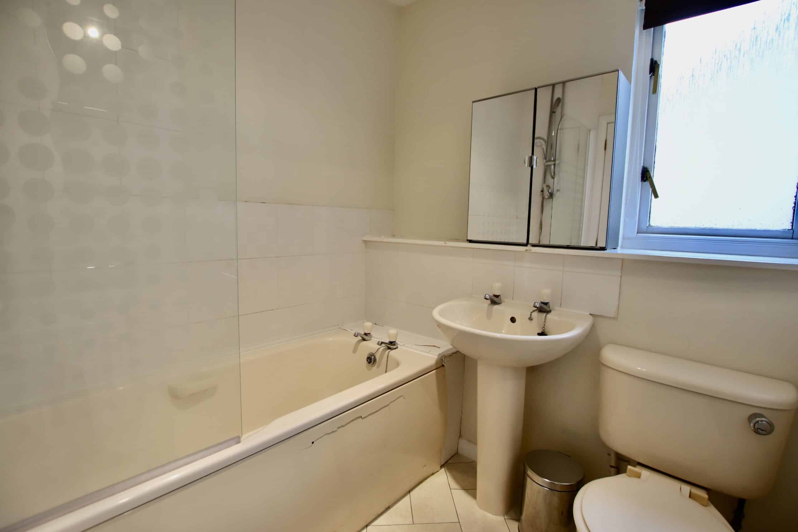 Craigdhu Ave, Airdrie, ML6 Abode Estate Agency